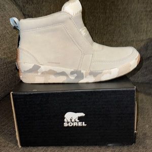 Sorel Out N About Plus Mid stone colored/tan/cream/beige waterproof boots